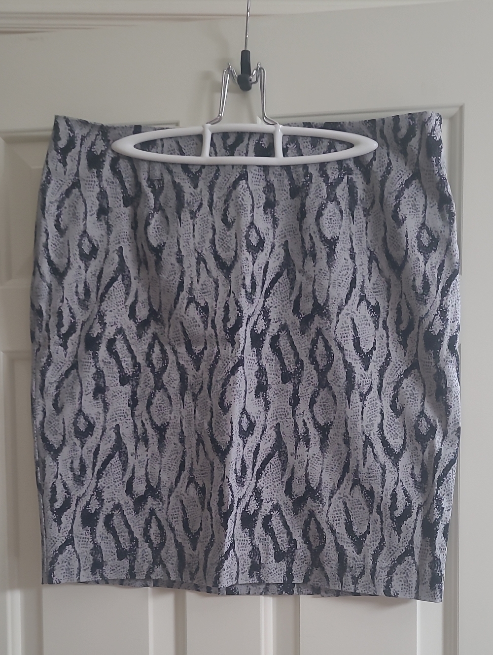 Apt. 9 Black and Gray Animal Print A-Line Skirt